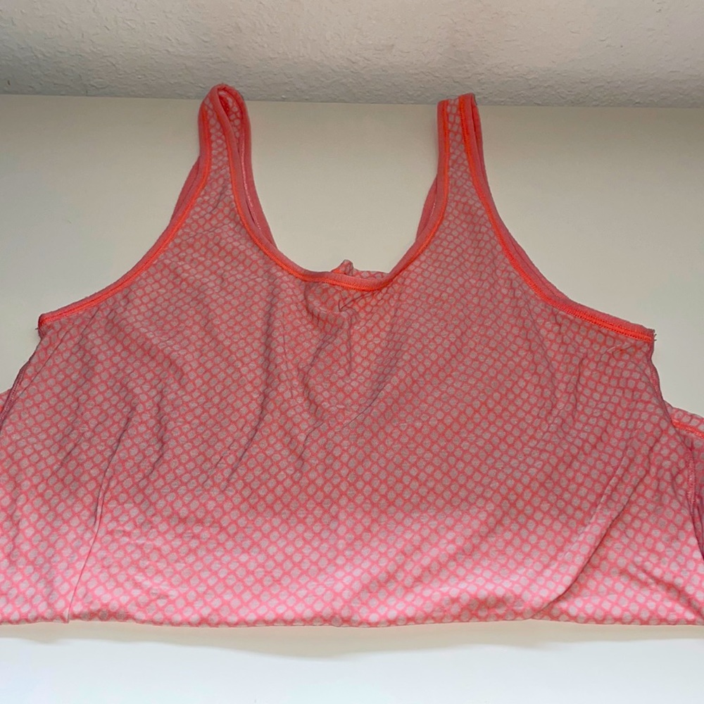 Pink high low Lululemon tank M